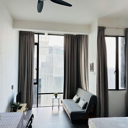 Five Studio - Empire Damansara Petaling Jaya Exterior photo