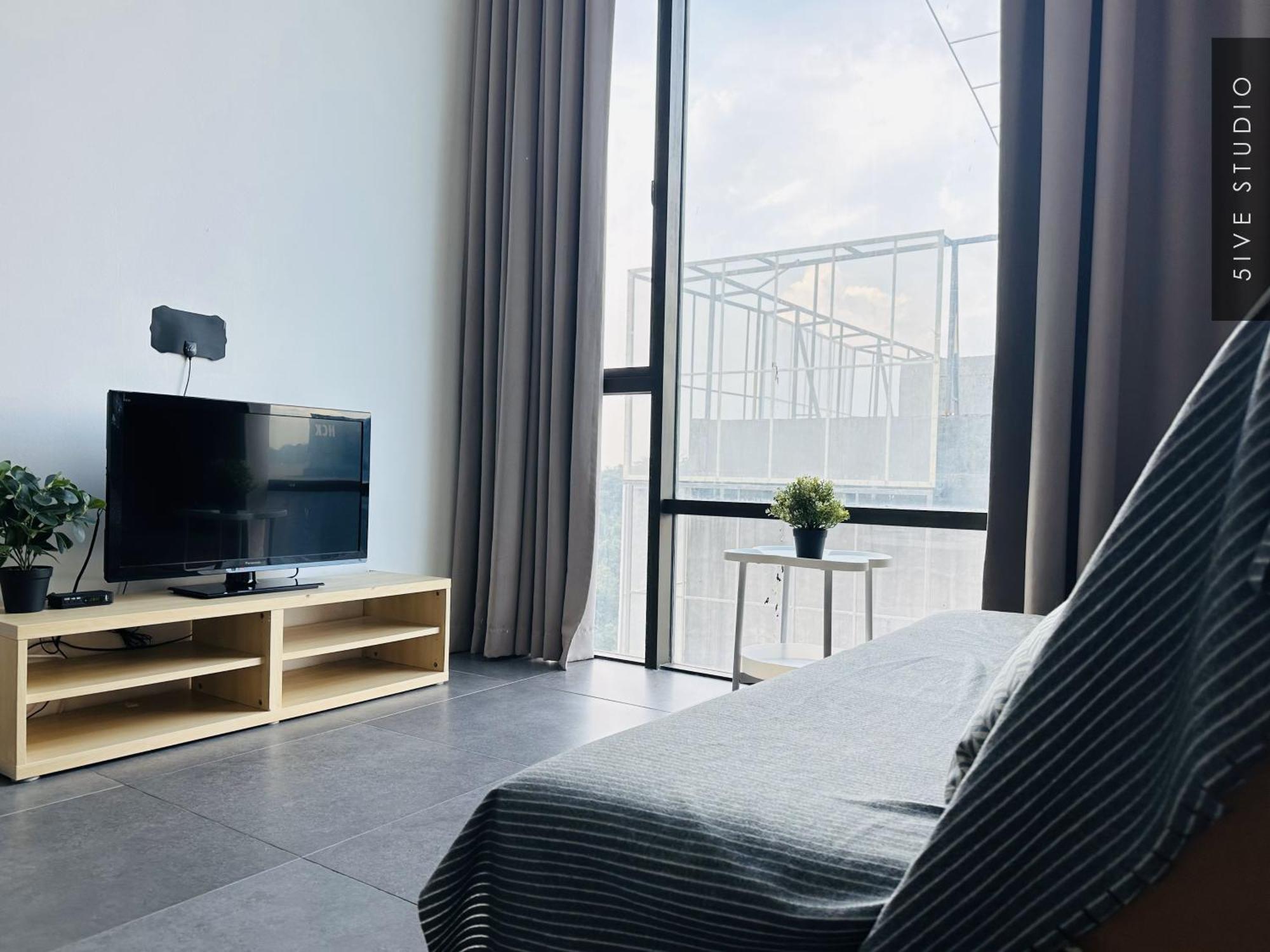 Five Studio - Empire Damansara Petaling Jaya Exterior photo