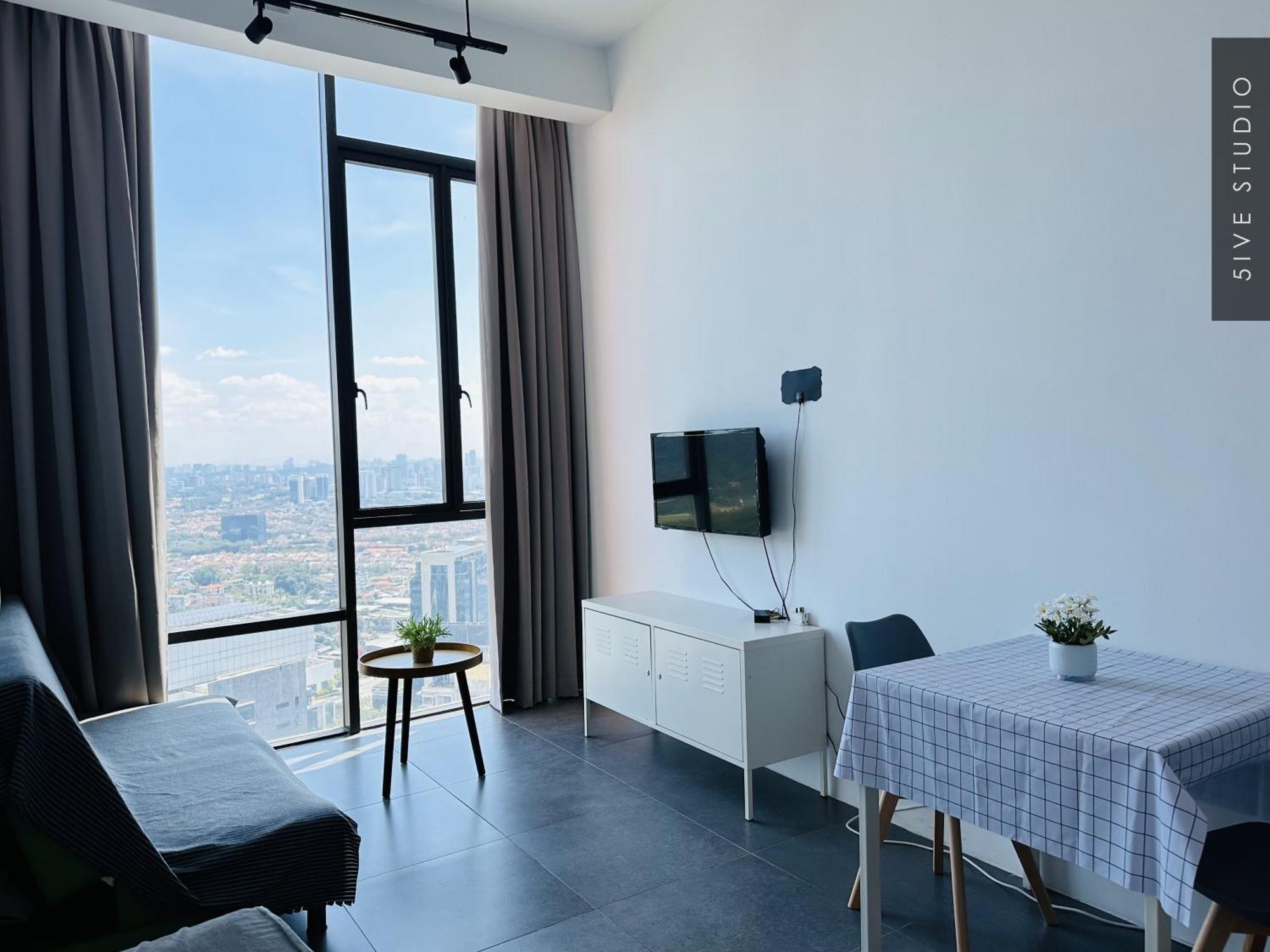 Five Studio - Empire Damansara Petaling Jaya Exterior photo